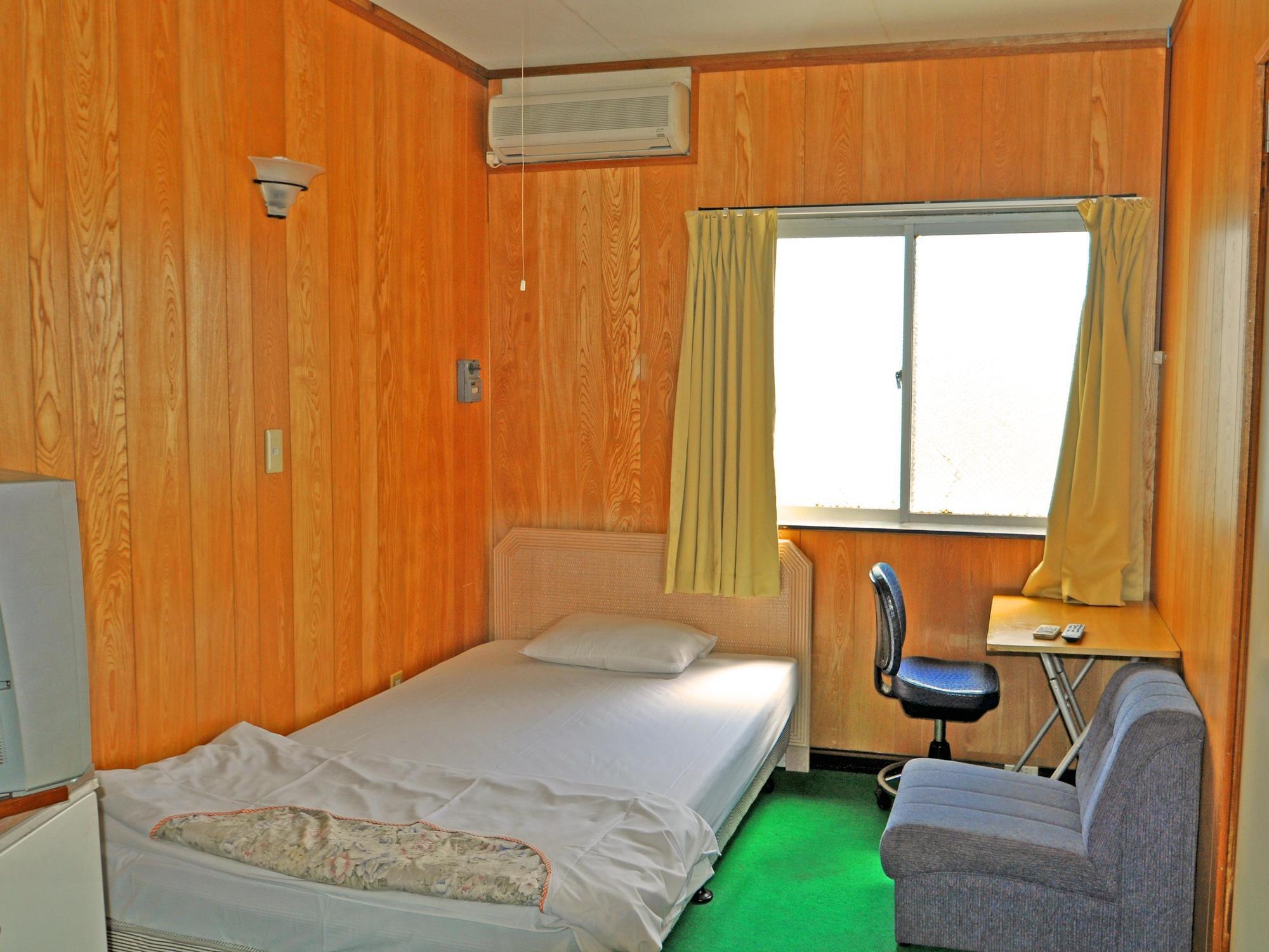 Yoshida Hotel Okinawa Zewnętrze zdjęcie